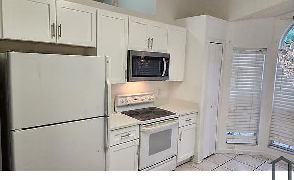 4th image of 7214 Edgewater Shores Ct