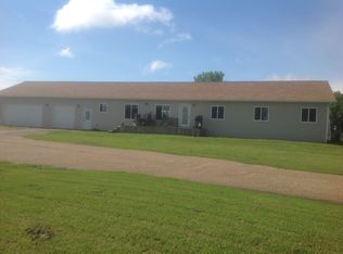 8950 134th Ave SE, Forman, ND 58032