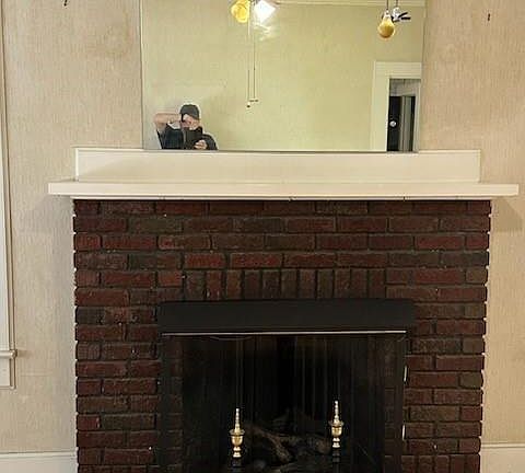 4th image of 627 Edgewood Ave