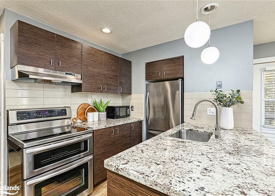 1st image of 23 Dawson Dr #113