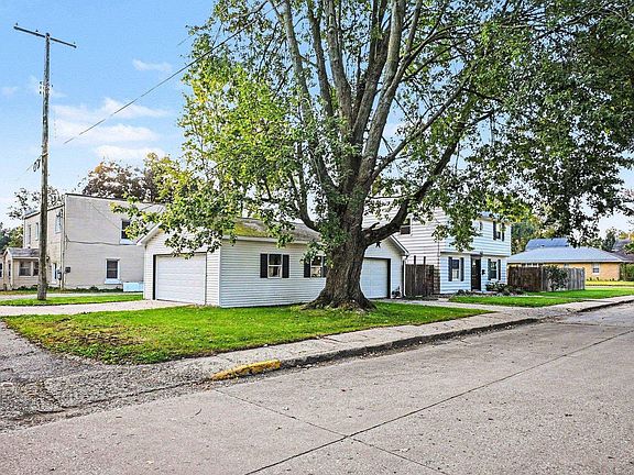 2nd image of 701 N Elm St