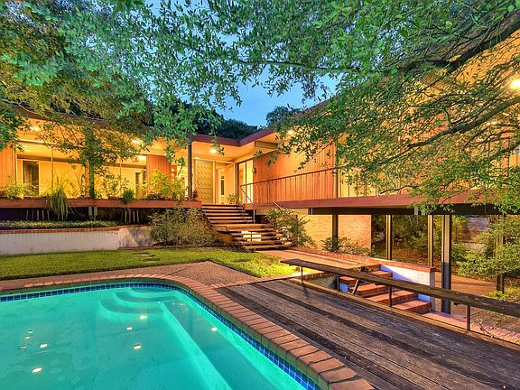 4th image of 4504 Crestway Dr