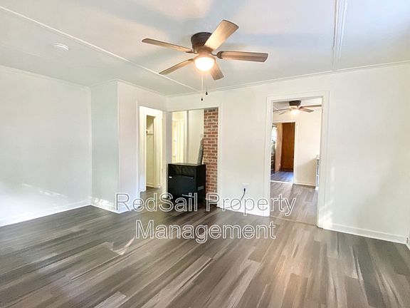 3rd image of 287 Choate St