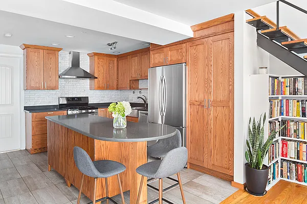 Sold by Compass | media 19