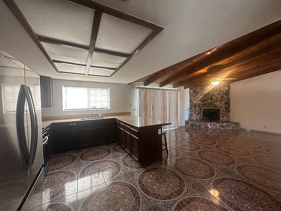 3rd image of 17835 Bascom St