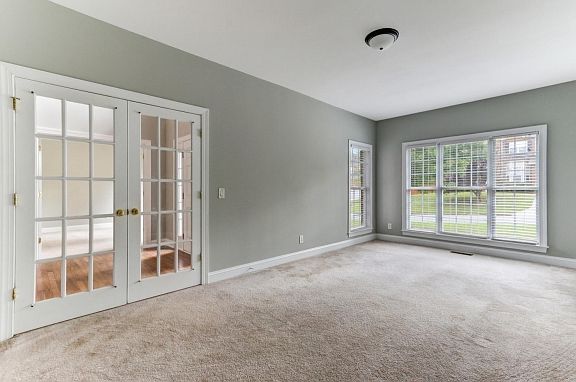 4th image of 1105 Providence Ct