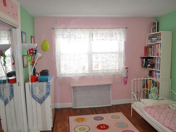 4th image of 11105 66th Ave APT 3A