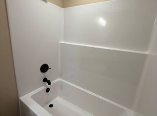 172 Ruby Ln, Hollister, MO 65672