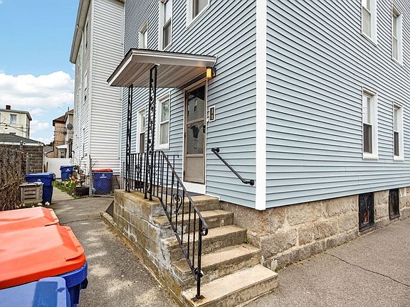 3rd image of 328 Sawyer St