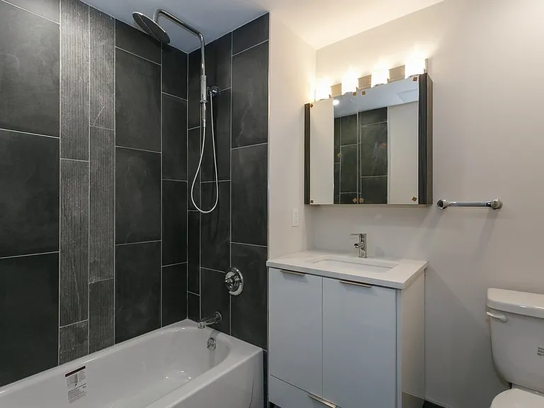 6020 Hudson Ave — Photo 11