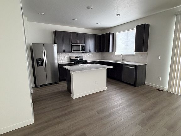 2nd image of 1578 S La Escalera Ave