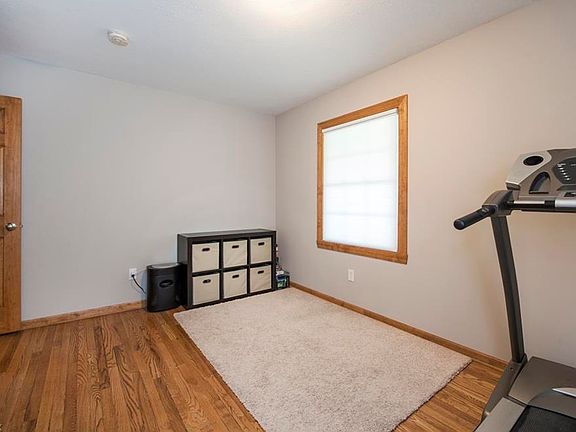 5th image of 14611 Harley Ave