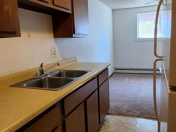 2nd image of 225 E Main St APT 103