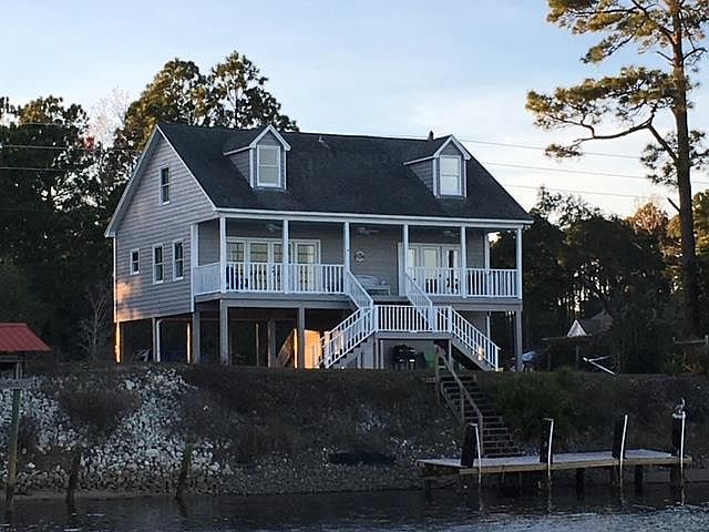 2nd image of 337 River Rd