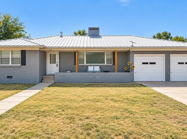 207 N Oaklawn Dr, Wink, TX 79789