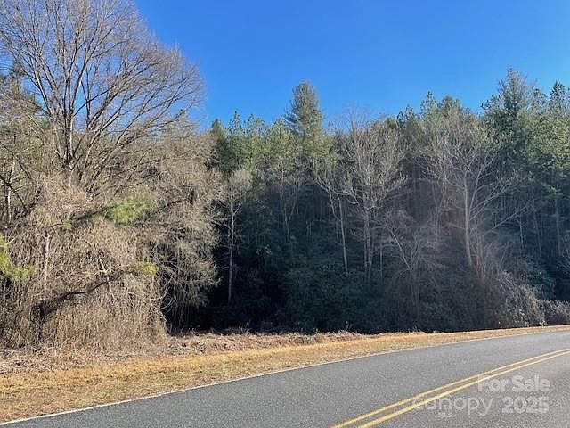 2nd image of 1140 Hidden Valley Rd
