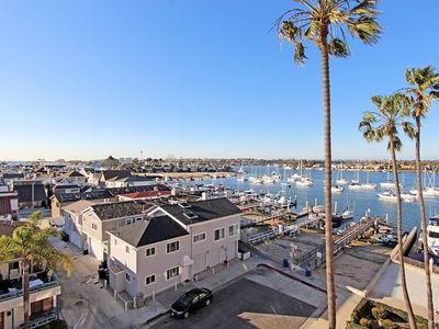 310 Fernando St APT 407, Newport Beach, CA, 92661