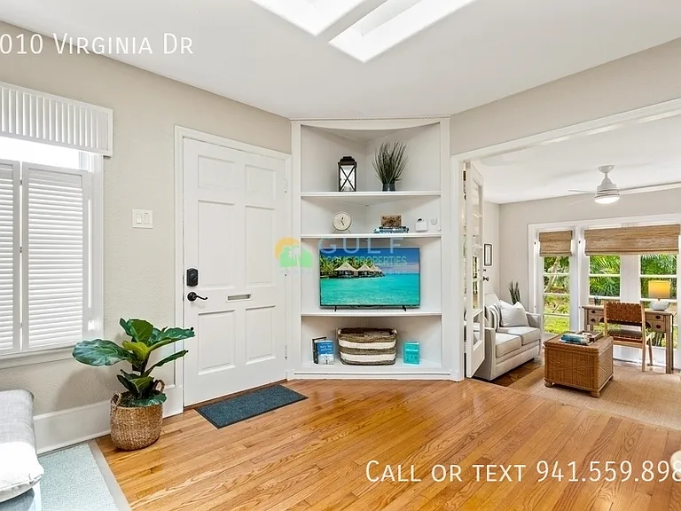 1010 Virginia Dr — Photo 2