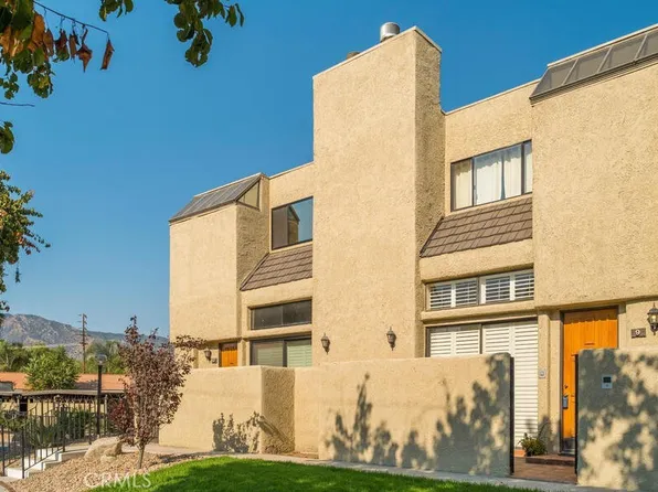 984 W Riverside Dr, Burbank, CA 91506