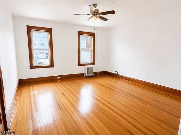 5th image of 404 Passaic Ave