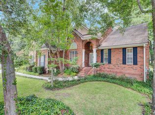 904 Players Cir, Summerville, SC 29485