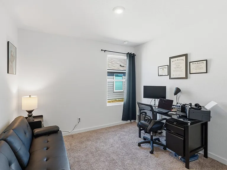 2706 Lannister Ln — Photo 6