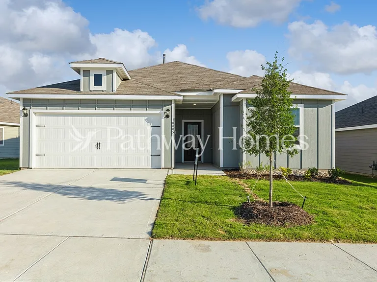 10805 Copper Hills Ln — Photo 1