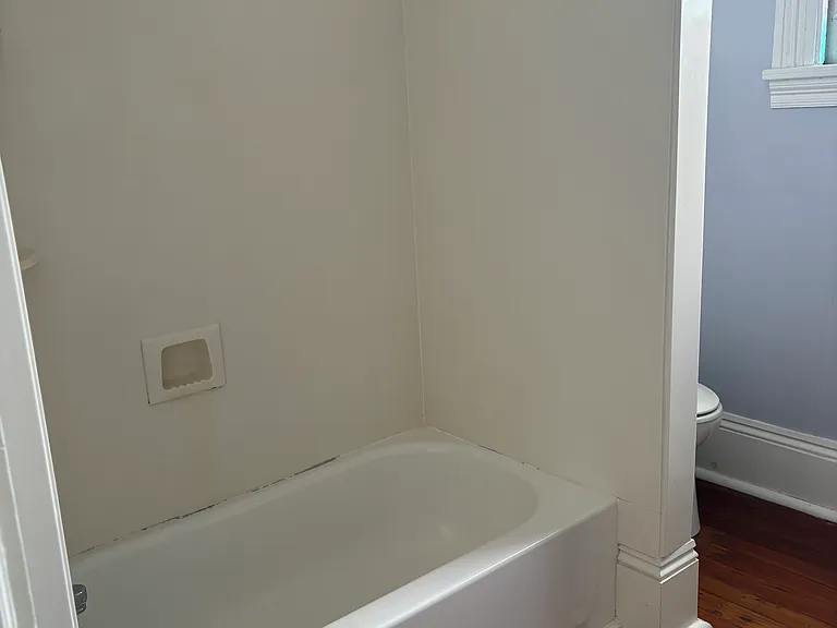 200 S Scott St — Photo 19