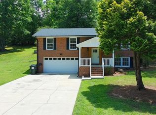 117 Kingswood Place Dr, Walnut Cove, NC 27052