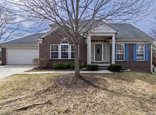 4024 Ravensfield Dr, Canton, MI 48188