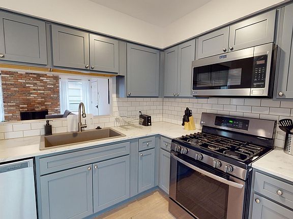 5th image of 214 W William Cannon Dr #B