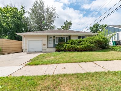 1715 E D Ave, Bismarck, ND, 58501
