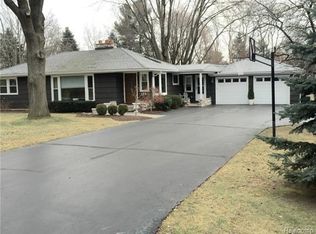 188 Texas Ave, Rochester Hills, MI 48309