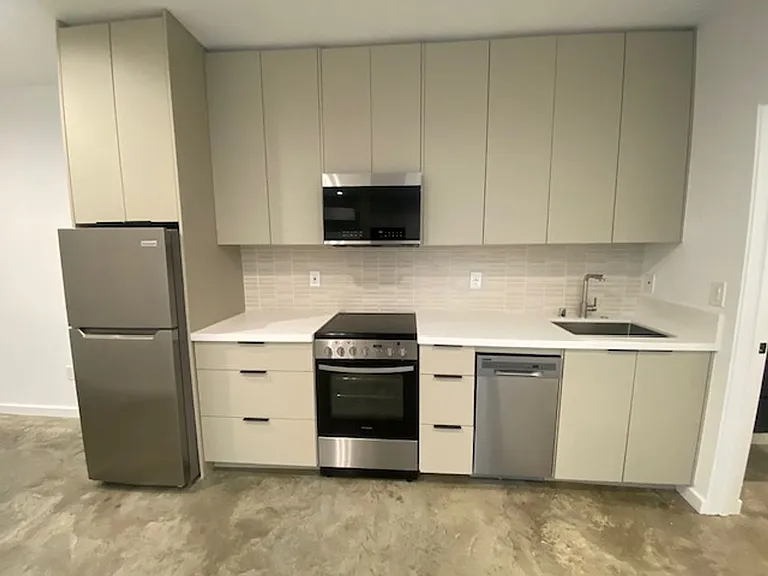 818 Grant St — Photo 38