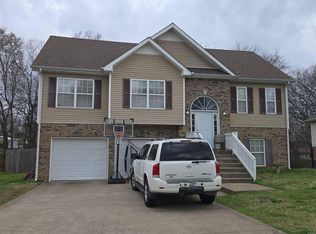 1388 Ambleside Dr, Clarksville, TN 37040