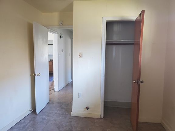 4th image of 1327 E 32nd St