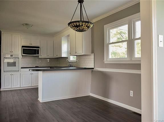 5th image of 1012 N 6th St