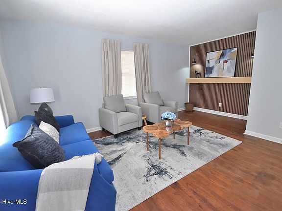 2nd image of 1529 Beverly Rd