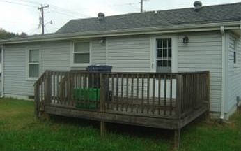 5th image of 413 Clover Hill Ave