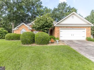 518 Quail Run Dr, Warner Robins, GA 31088