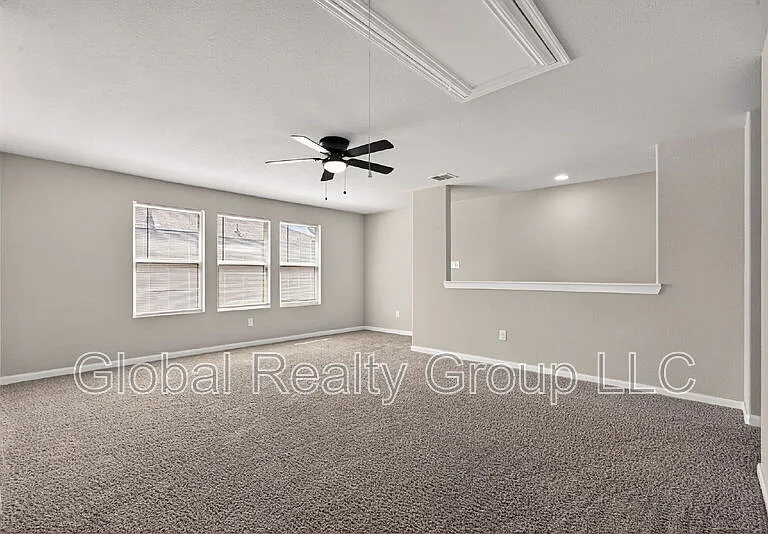 10426 Rosalina Loop — Photo 14