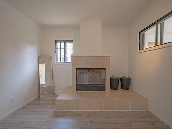 4th image of 1112 S Newton St