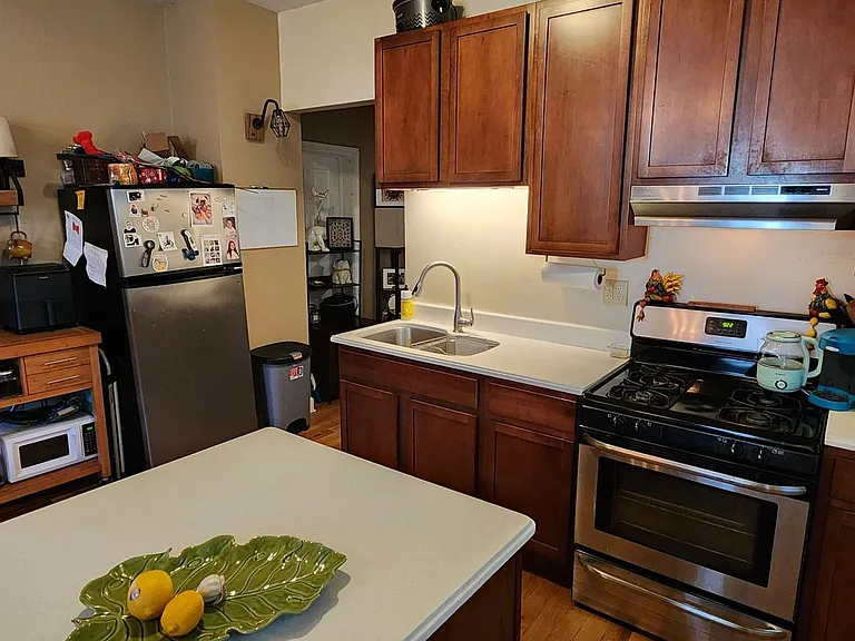 2013-15A N. Newhall St. — Photo 8