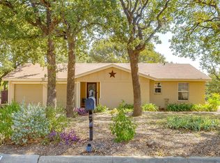 7036 Crabtree Ln #7036, North Richland Hills, TX 76182