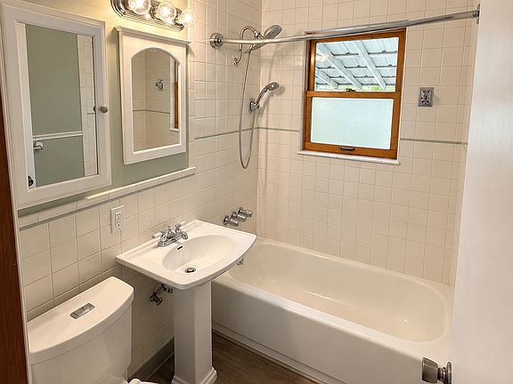 5th image of 5024 N Cedar St