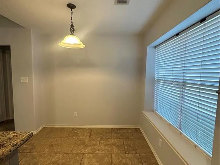 105 Harbor Court Dr — Photo 11