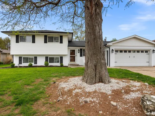 220 E Lakewood St, Morton, IL 61550