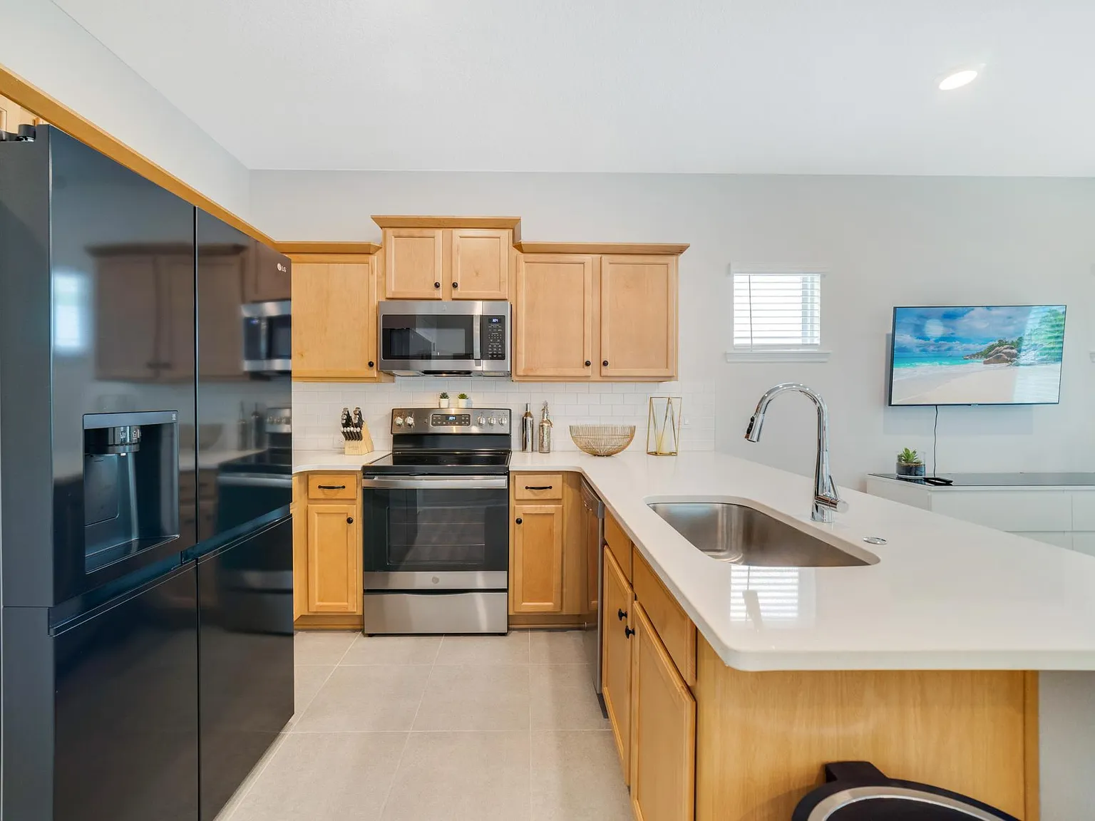 1 bed, 576 sqft, $1,975 — Photo 4