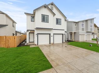 Golden Market, Bend, OR 97702