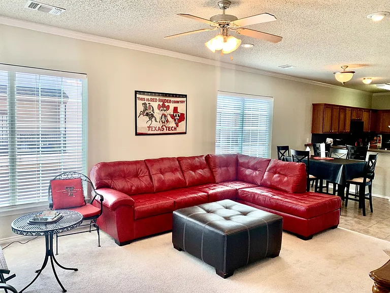 2105 Main St #1 — Photo 3